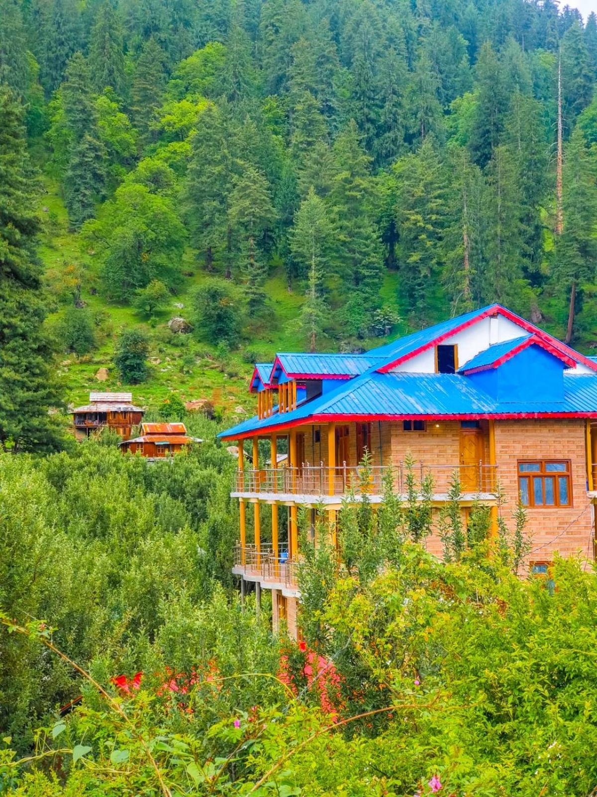 New Brahma Cafe Guest House Kalgha Esterno foto